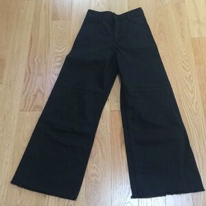 Zara SZ 4, black high rise wide leg jeans.